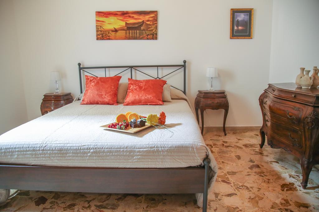 Soffio Del Libeccio B&B シラクーサ 部屋 写真